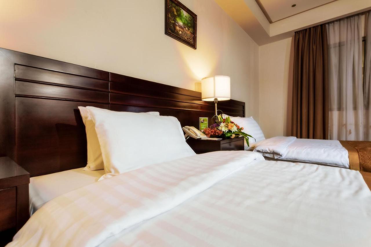Monroe Hotel & Suites Манама Екстериор снимка