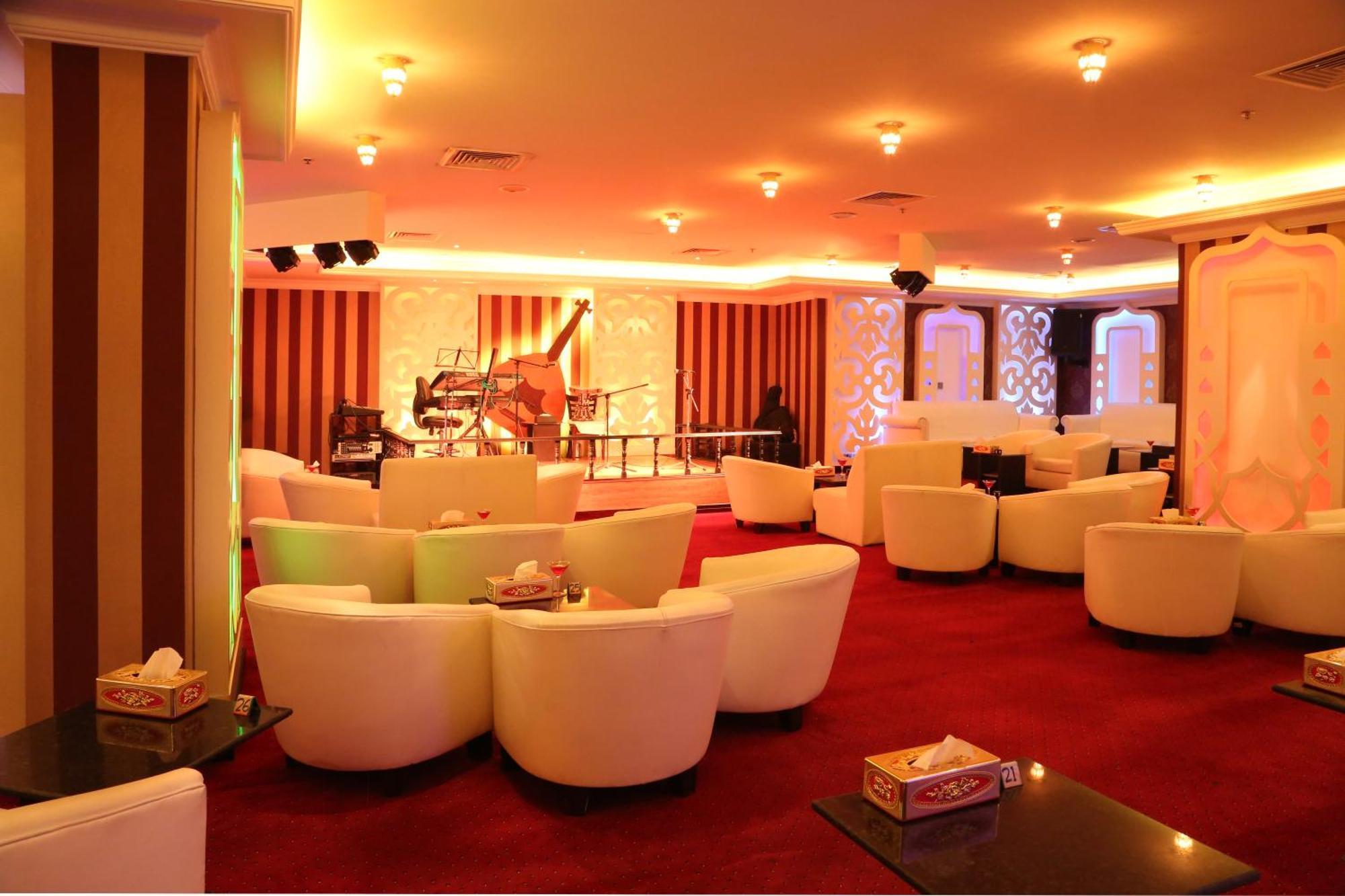Monroe Hotel & Suites Манама Екстериор снимка