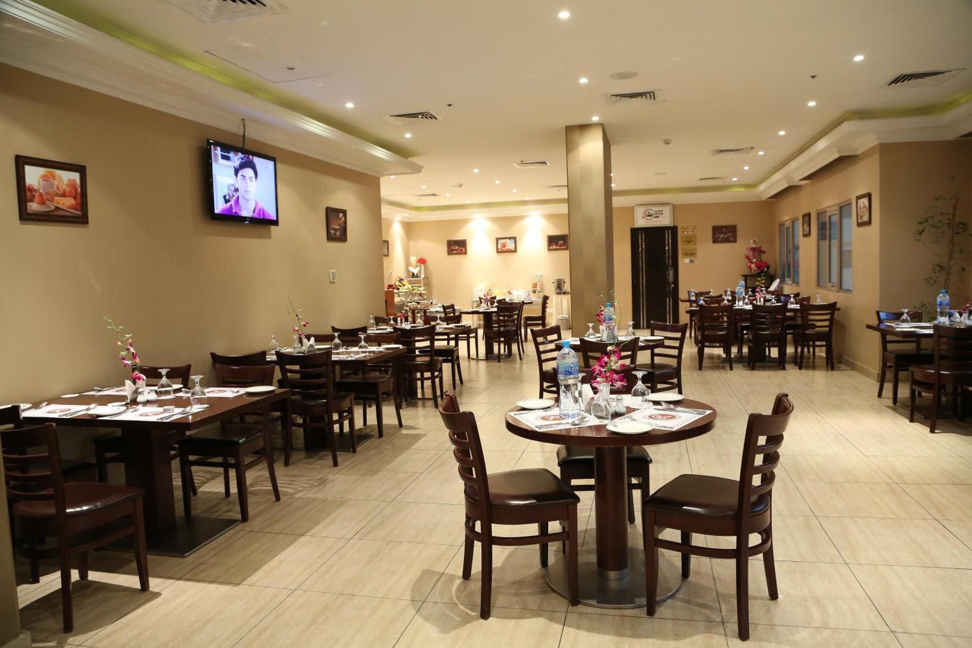Monroe Hotel & Suites Манама Екстериор снимка