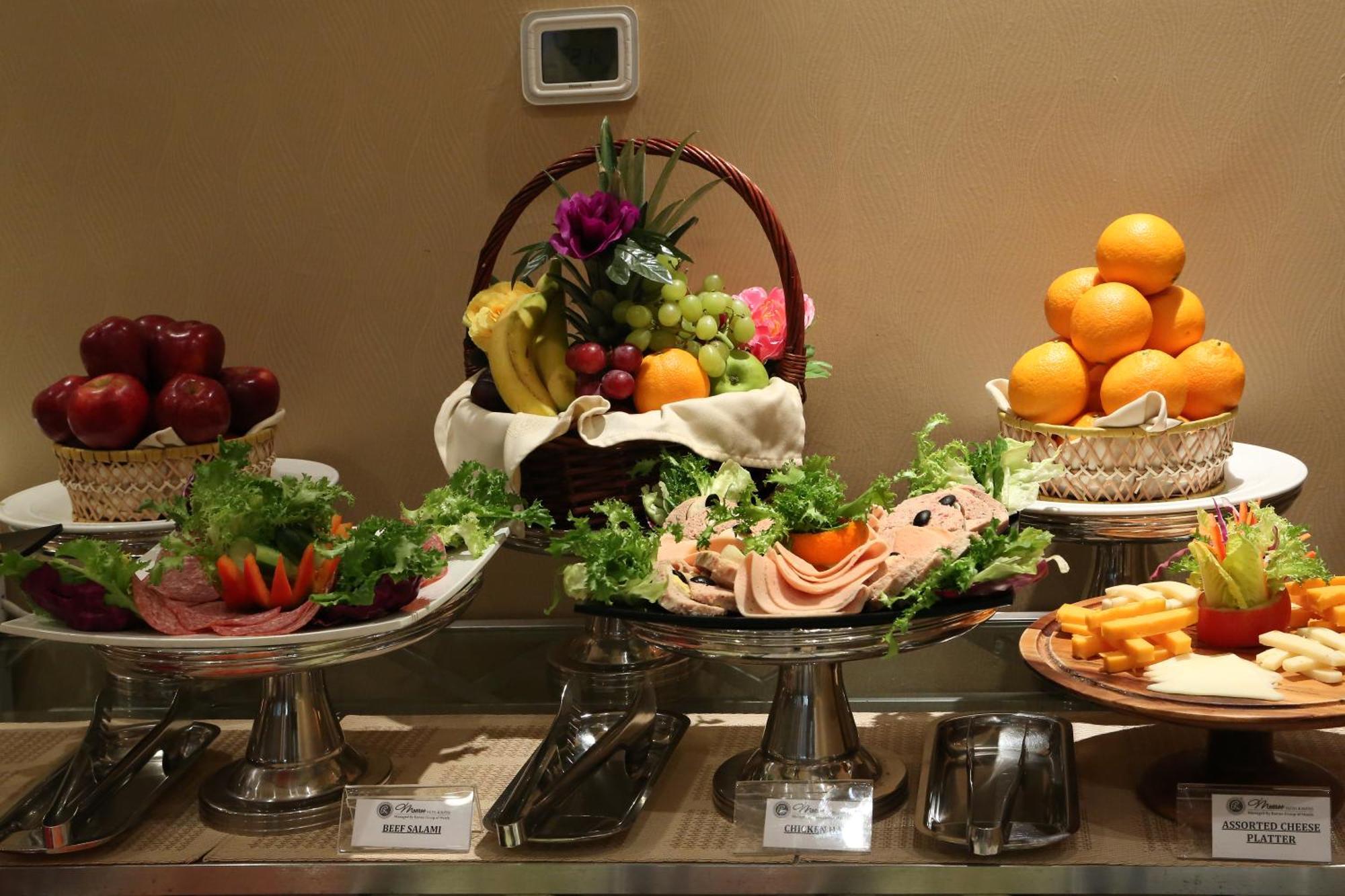 Monroe Hotel & Suites Манама Екстериор снимка