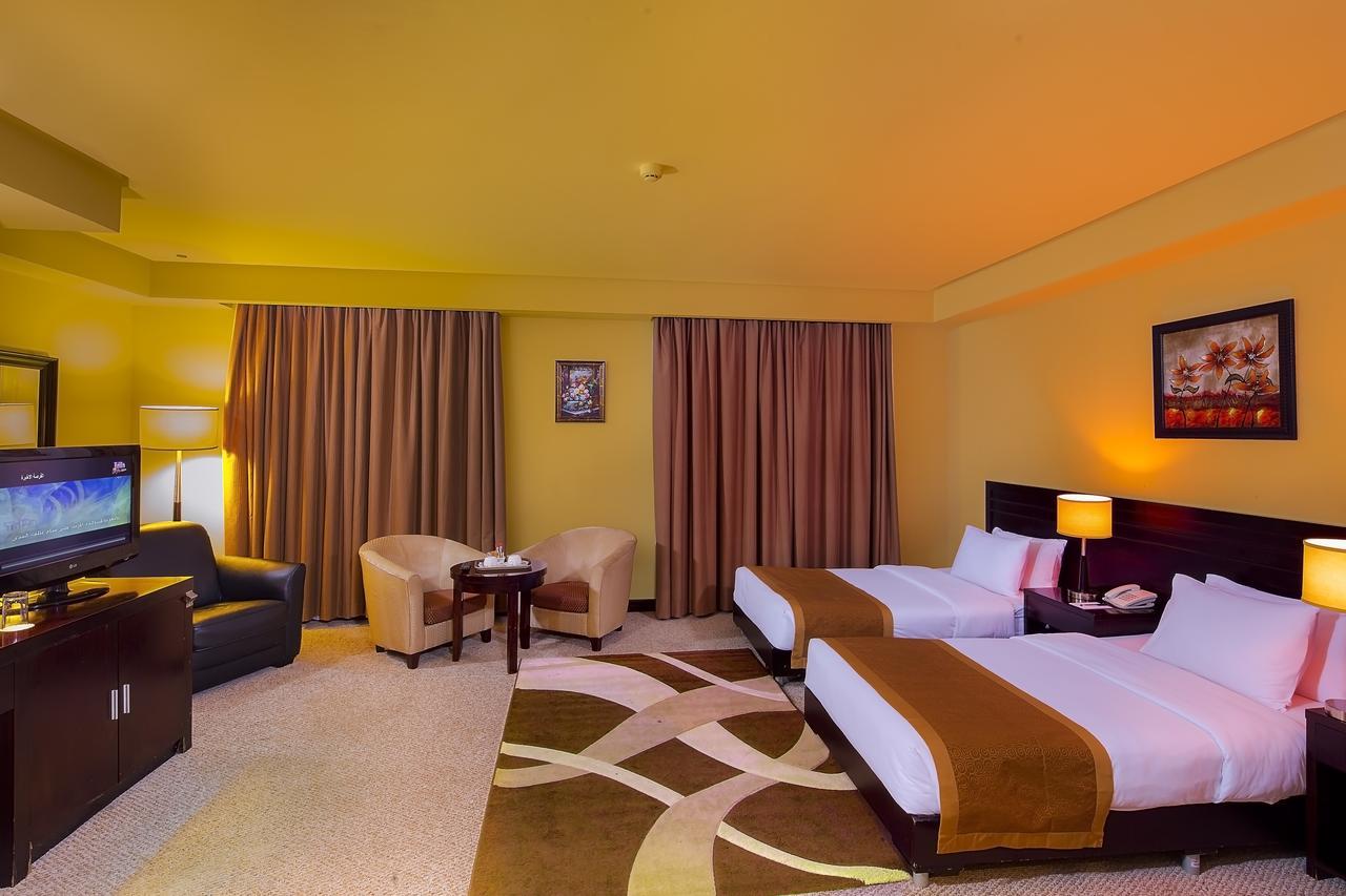 Monroe Hotel & Suites Манама Екстериор снимка
